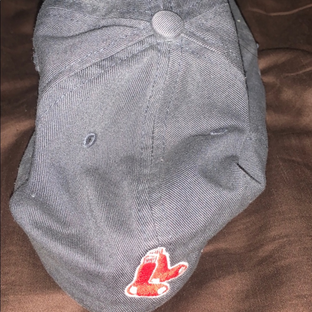 Hat - Picture 2 of 3